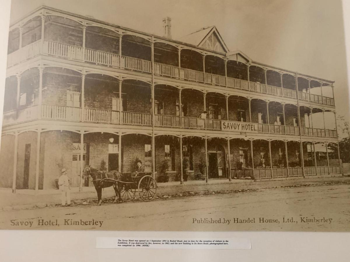 Savoy Hotel 3*